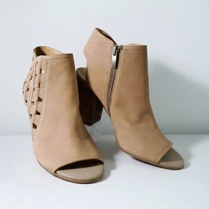 Franco Sarto Size 8 NEW Booties Marty Leather Peep Toe Woven Hinged Detail Block